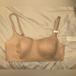 AERIE SMOOTHEZ NWT BRA-ISH WIRELESS BRALETTE